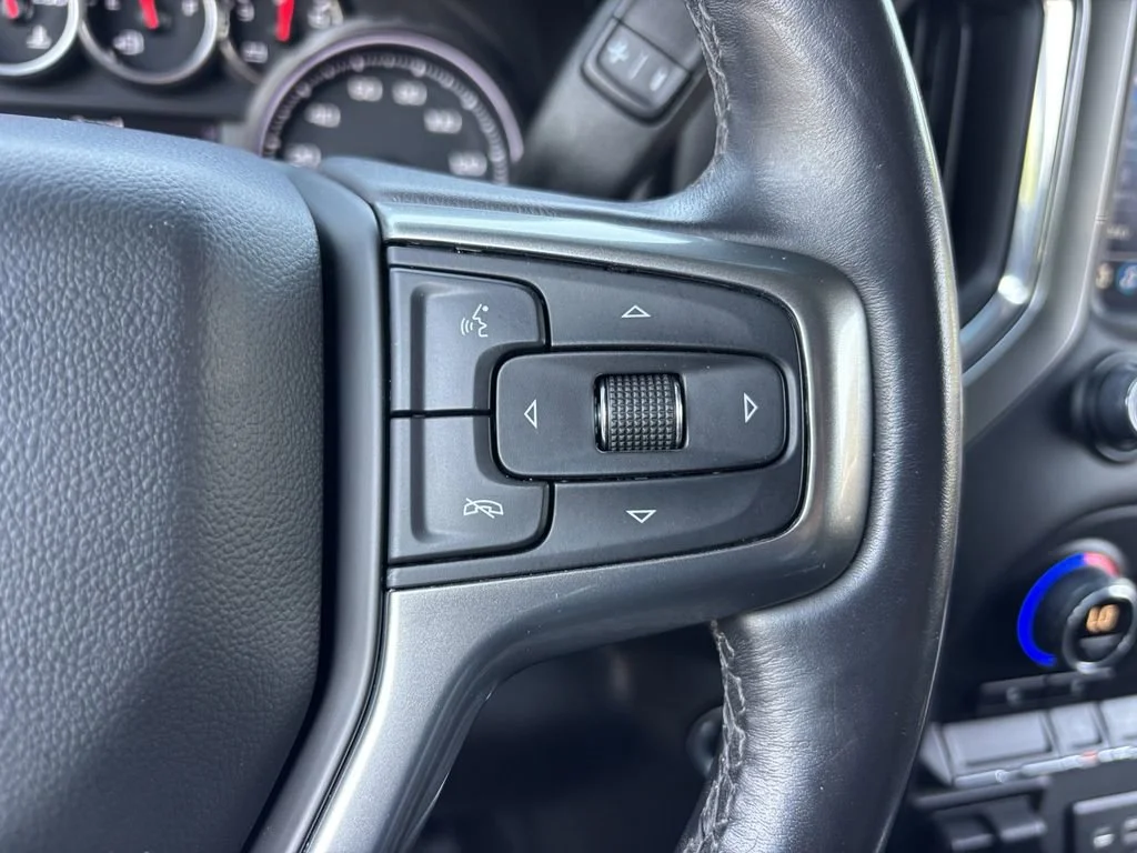 Used 2021 Silver Ice Metallic Chevrolet RST image 29