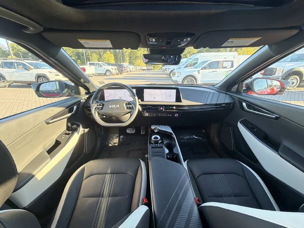 Used 2024 Red Kia GT-Line image 26