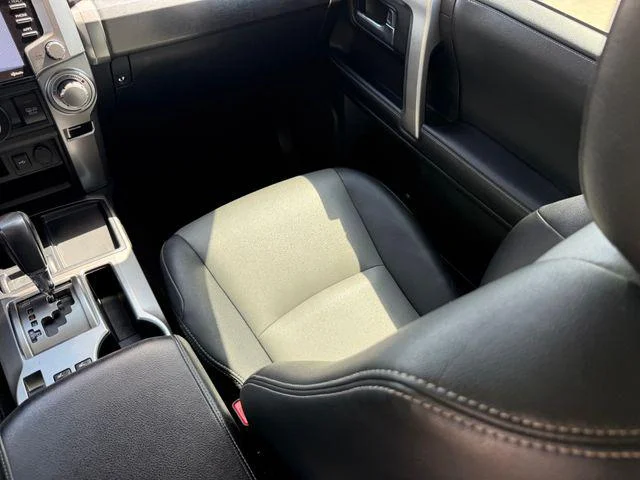 Certified Used 2020 ICE CAP Toyota SR5 Premium image 27