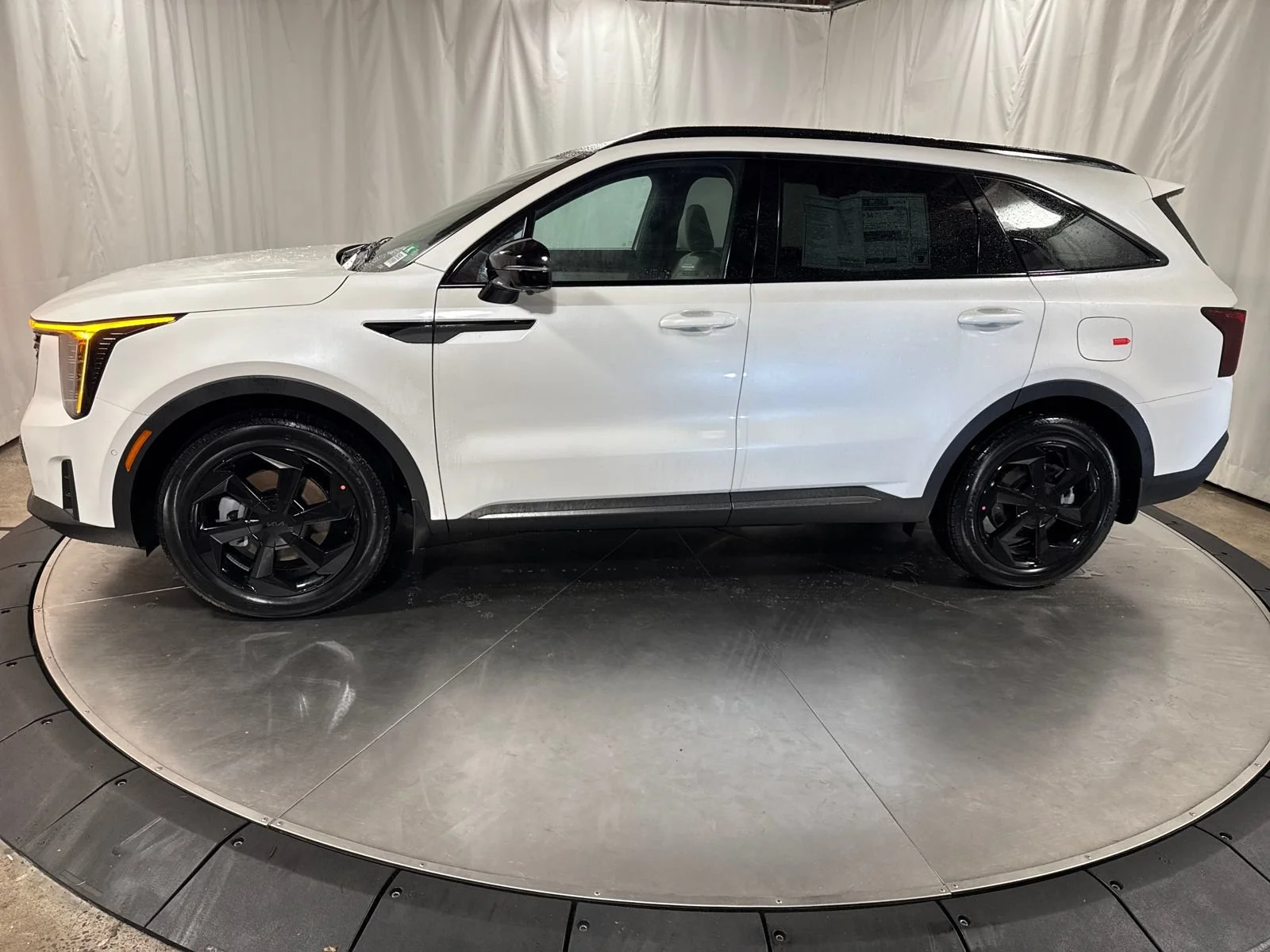 New 2026 Snow White Pearl Kia X-Line SX Prestige image 6