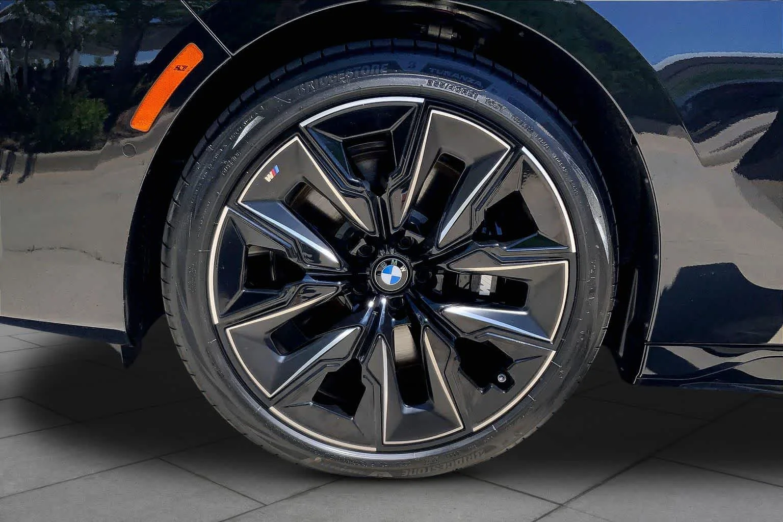 New 2026 Black Sapphire Metallic BMW 760i xDrive image 12