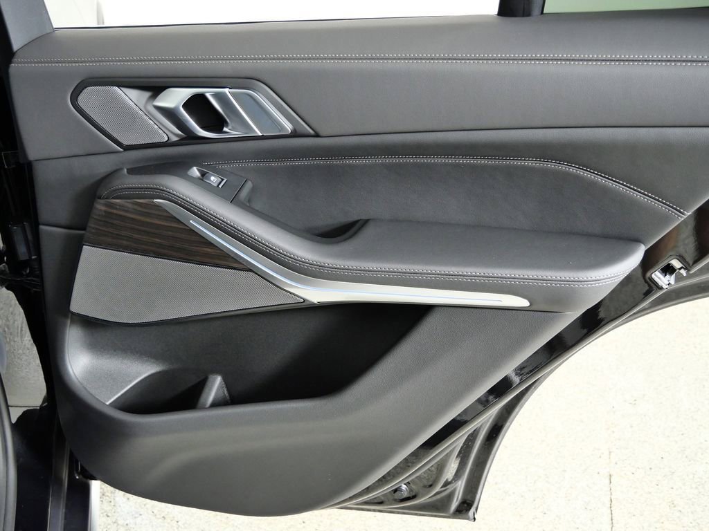 2026 BMW X5 50e - Photo 26