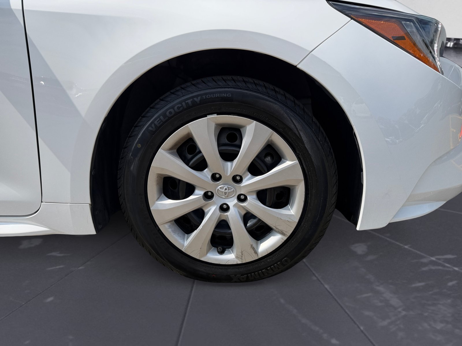 Used 2020 Super White Toyota LE image 40