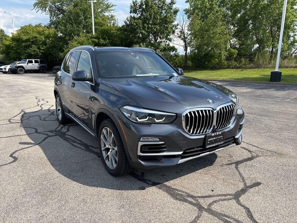 Used 2019 Gray BMW xDrive40i image 18