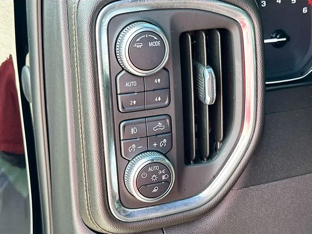 Used 2021 Black GMC AT4 image 10