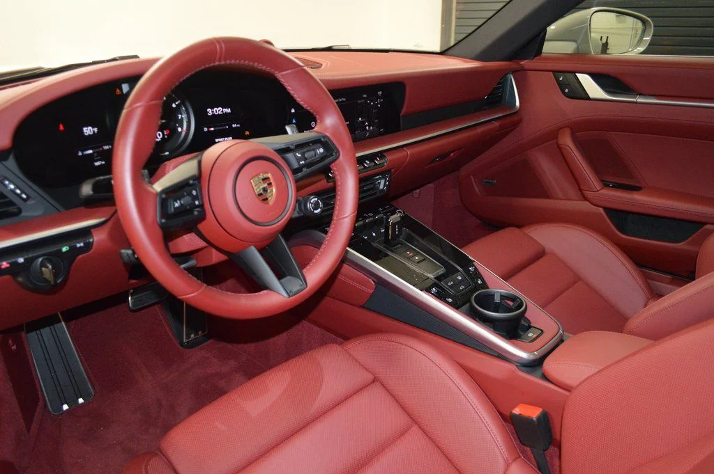 Used 2024  Porsche Carrera GTS image 4