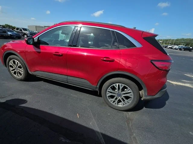 Used 2020 Red Metallic Ford SEL image 9