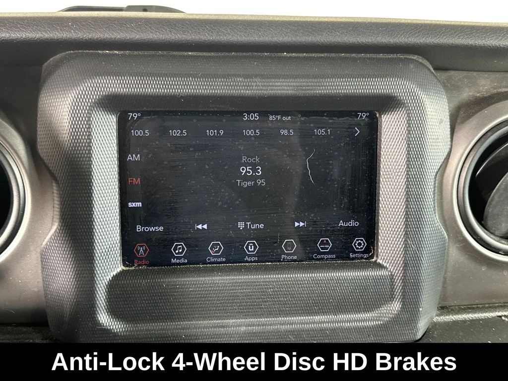 Used 2020 White Jeep Unlimited Sport image 21