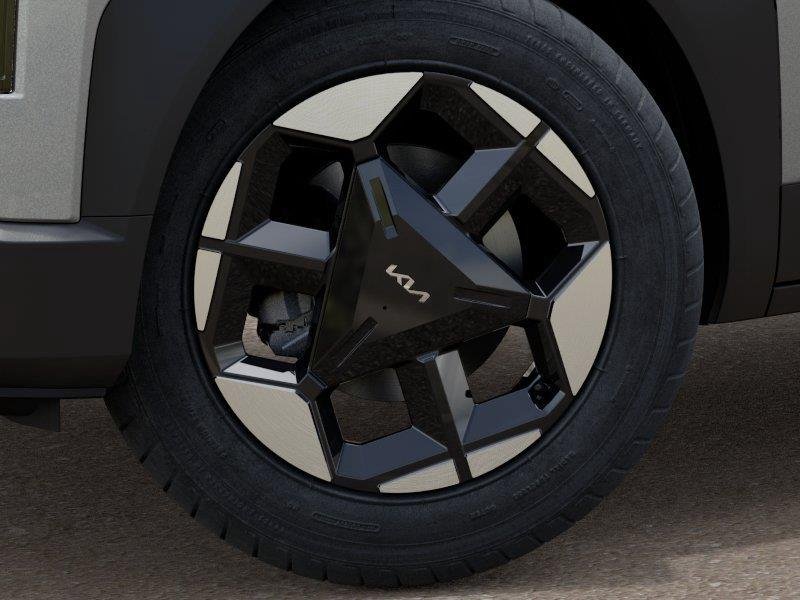 New 2027 Ivory Silver Kia S image 9