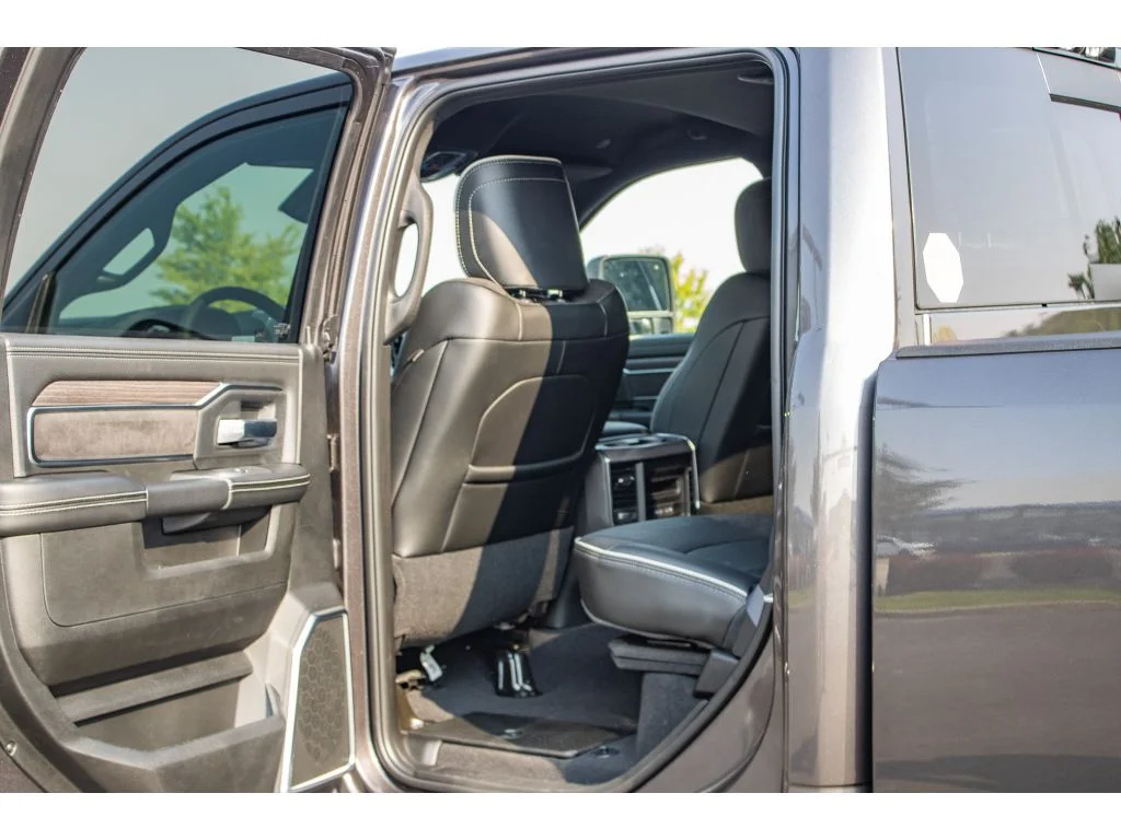 New 2026 Granite Crystal Metallic Clearcoat Ram Laramie image 14