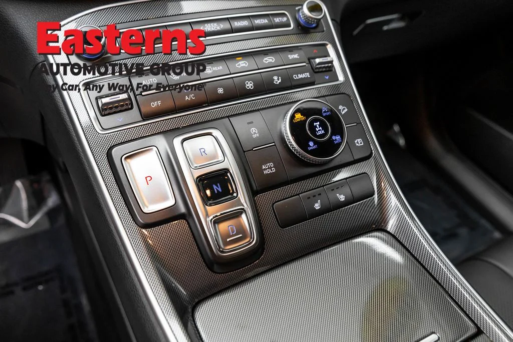 Used 2023 White Hyundai XRT image 13