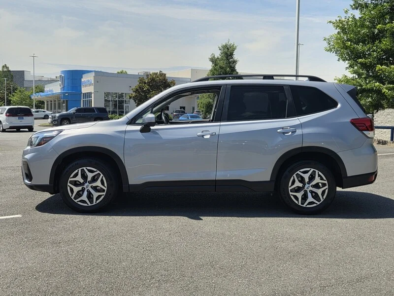 Used 2020 Ice Silver Metallic SUBARU PREMIUM image 2