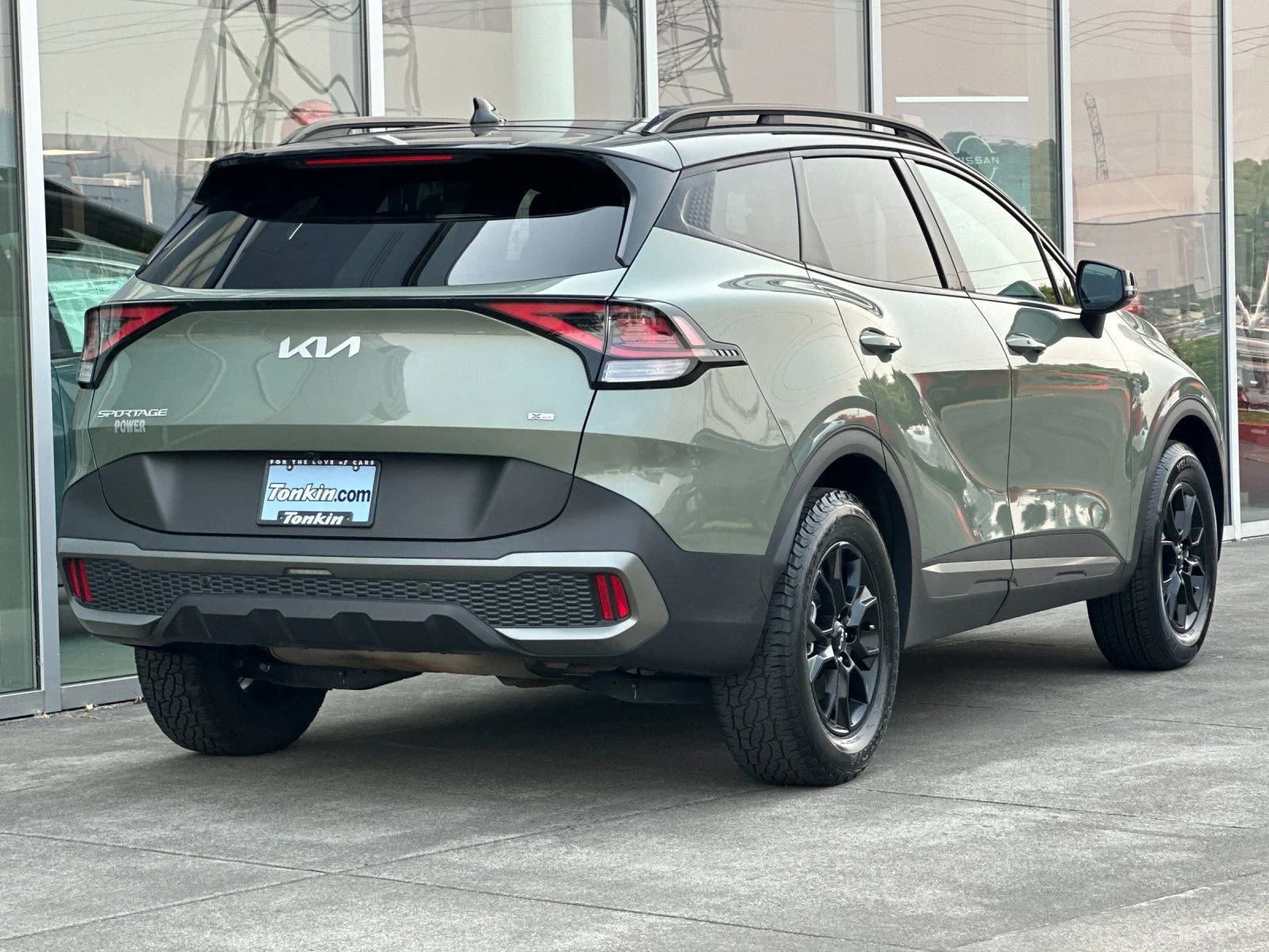 Used 2023 Jungle Green/Ebony Black Roof Kia X-Pro image 3