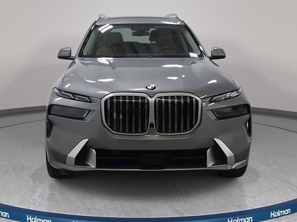 Used 2023 Skyscraper Gray Metallic BMW xDrive40i image 3