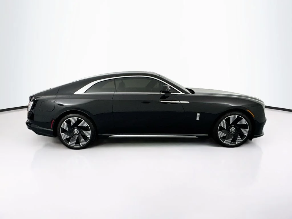 Used 2024 Black Rolls-Royce  image 4