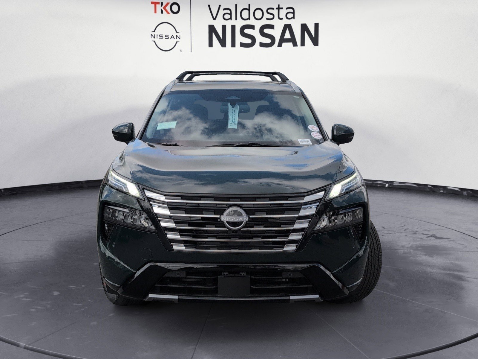 New 2026 Obsidian Green Pearl Nissan Platinum image 12