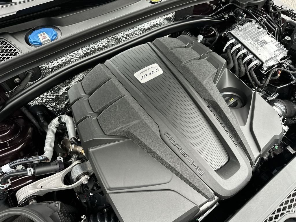 Used 2026  Porsche S image 22