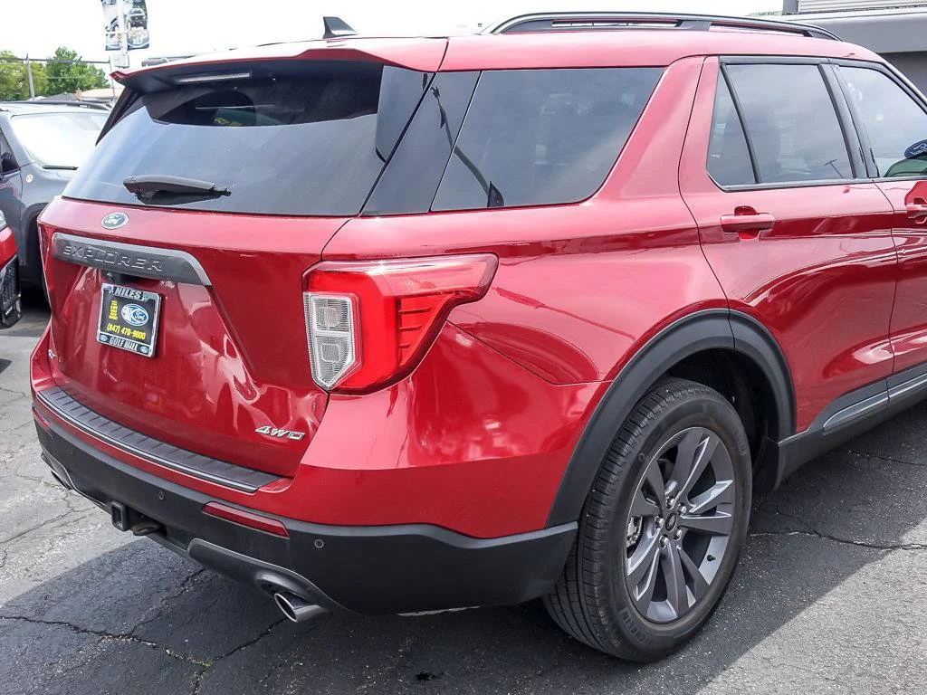 Used 2023 Red Metallic Ford XLT image 8