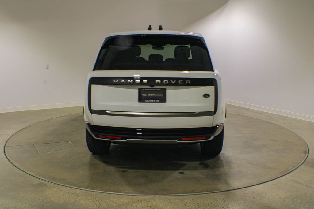 Certified Used 2023 Fuji White Land Rover SE image 5