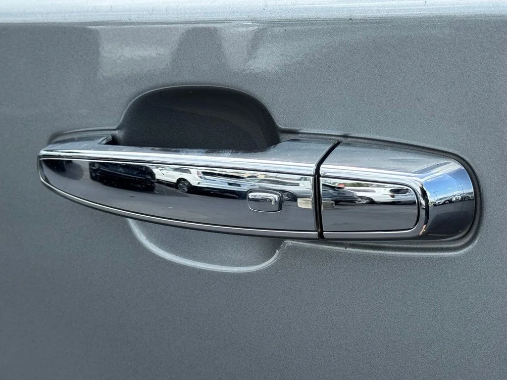 Used 2023 Gray Chevrolet Premier image 15