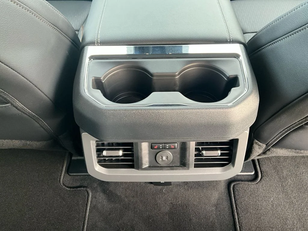 2026 Ford F-350 Super Duty Lariat - Photo 13