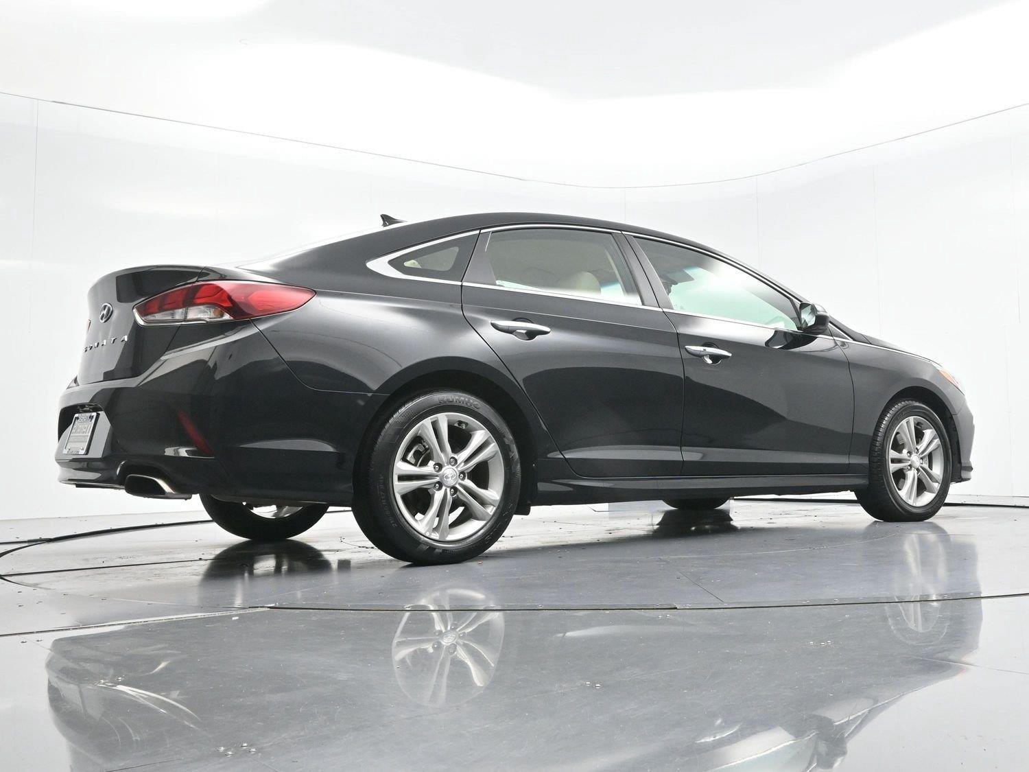 Used 2019 Phantom Black Hyundai SEL image 49