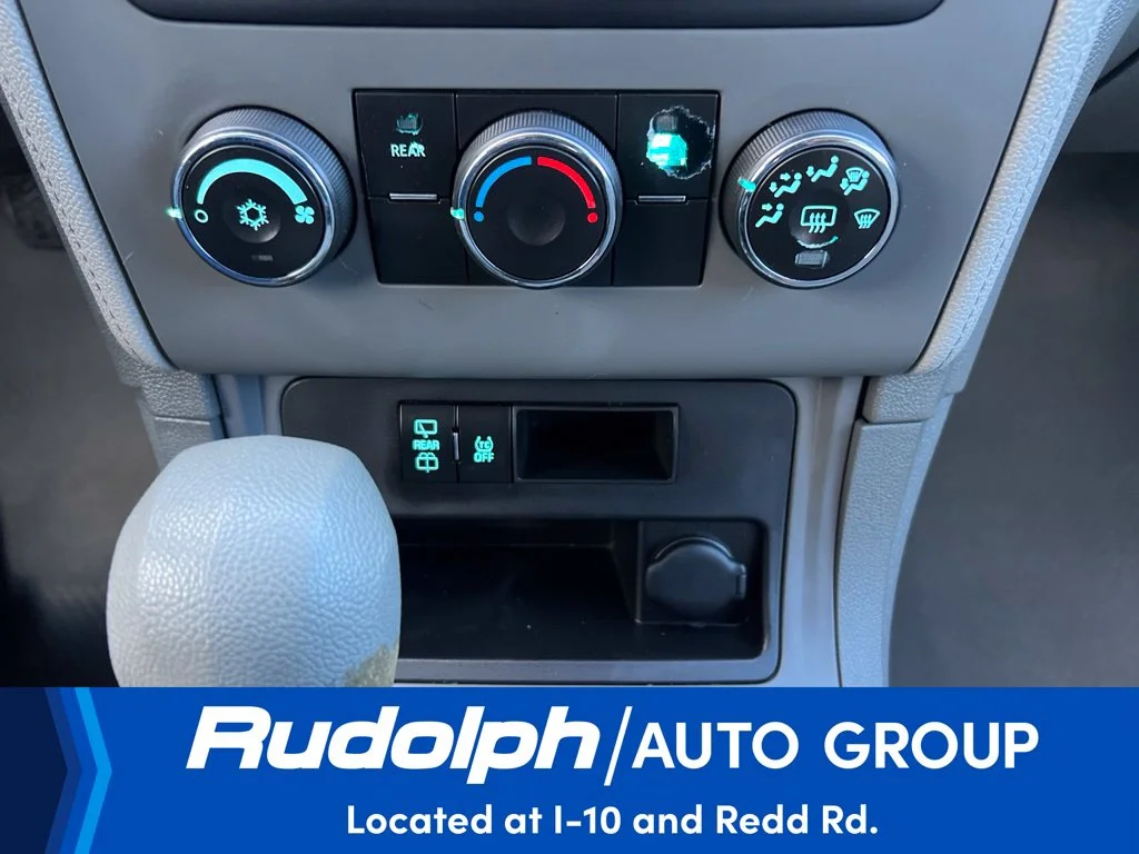 Used 2014 Blue Chevrolet LS image 33