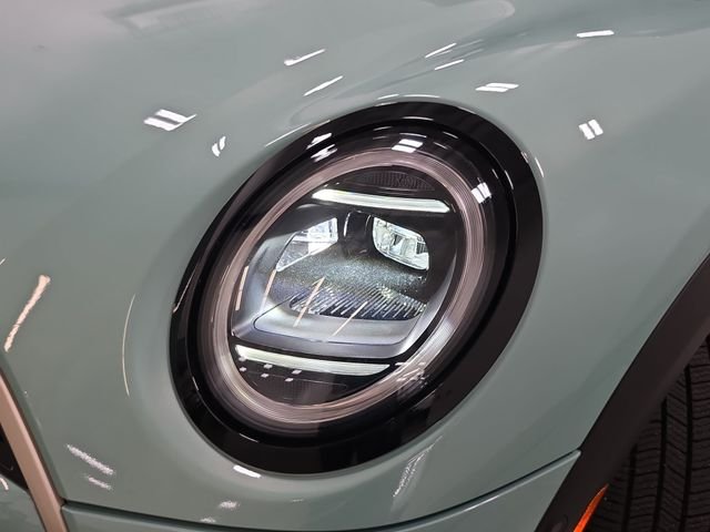 Used 2026 Green MINI Iconic image 28