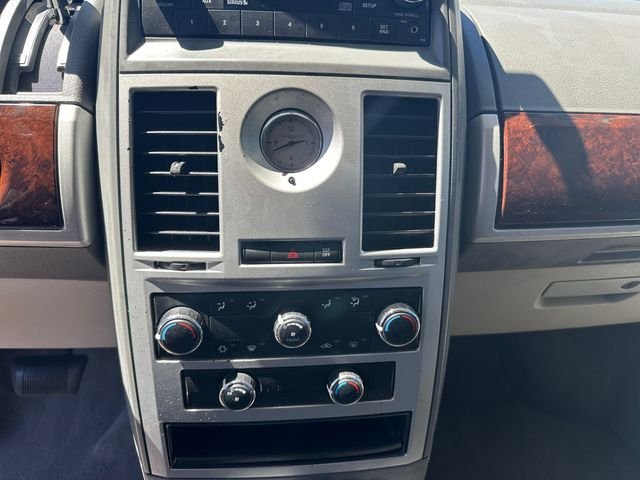 Used 2010 Blue Chrysler Touring image 15