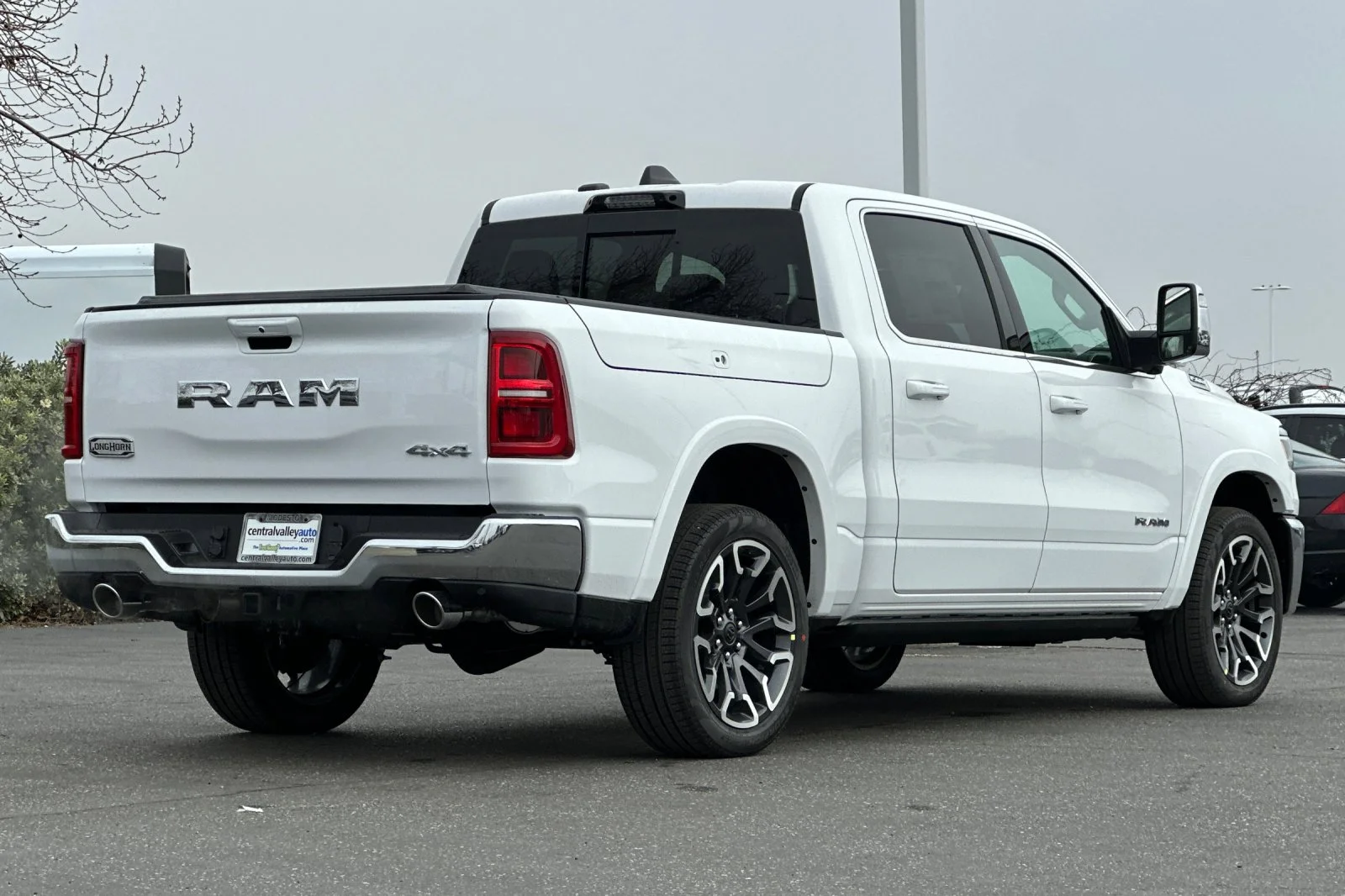 New 2026 Bright White Clear-Coat Exterior Paint RAM Longhorn image 4
