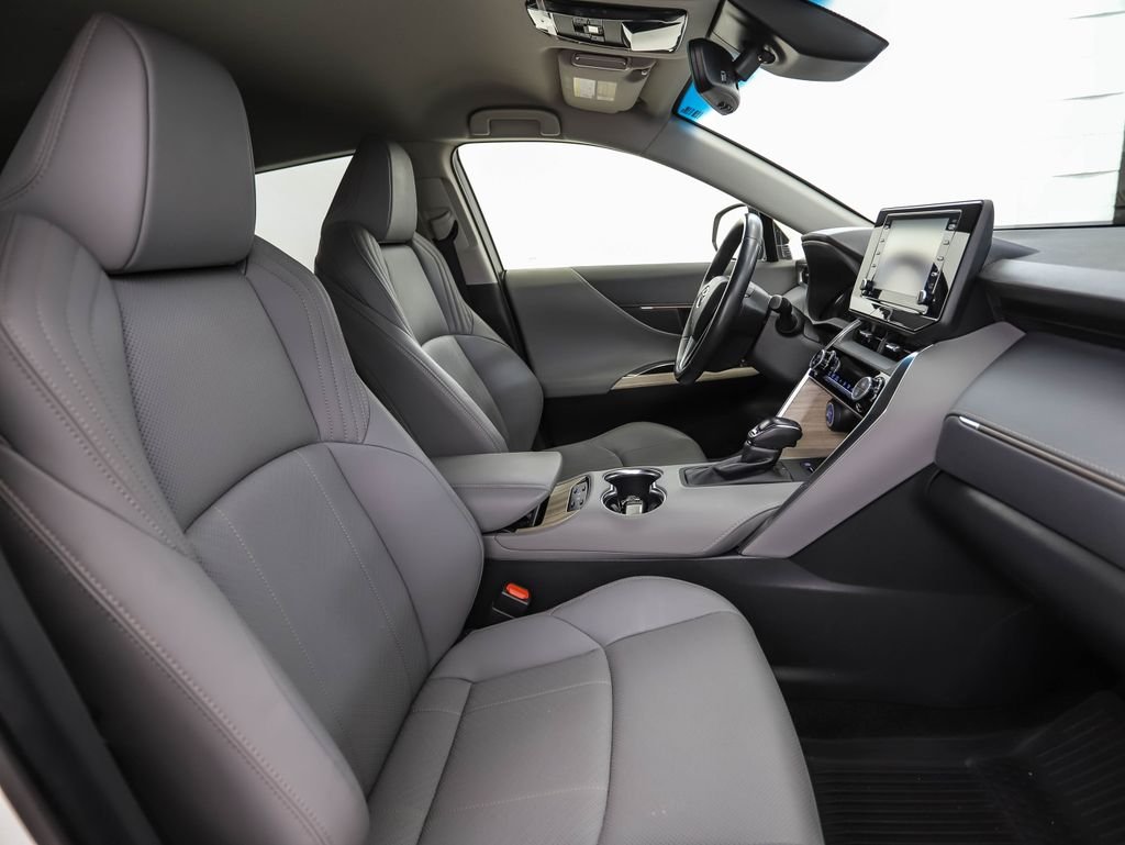 Used 2021 Blizzard Pearl Toyota XLE image 29