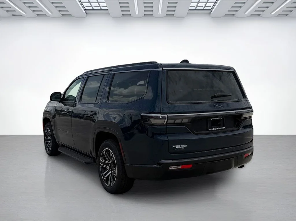 New 2026 Fathom Blue Pearlcoat Jeep  image 7