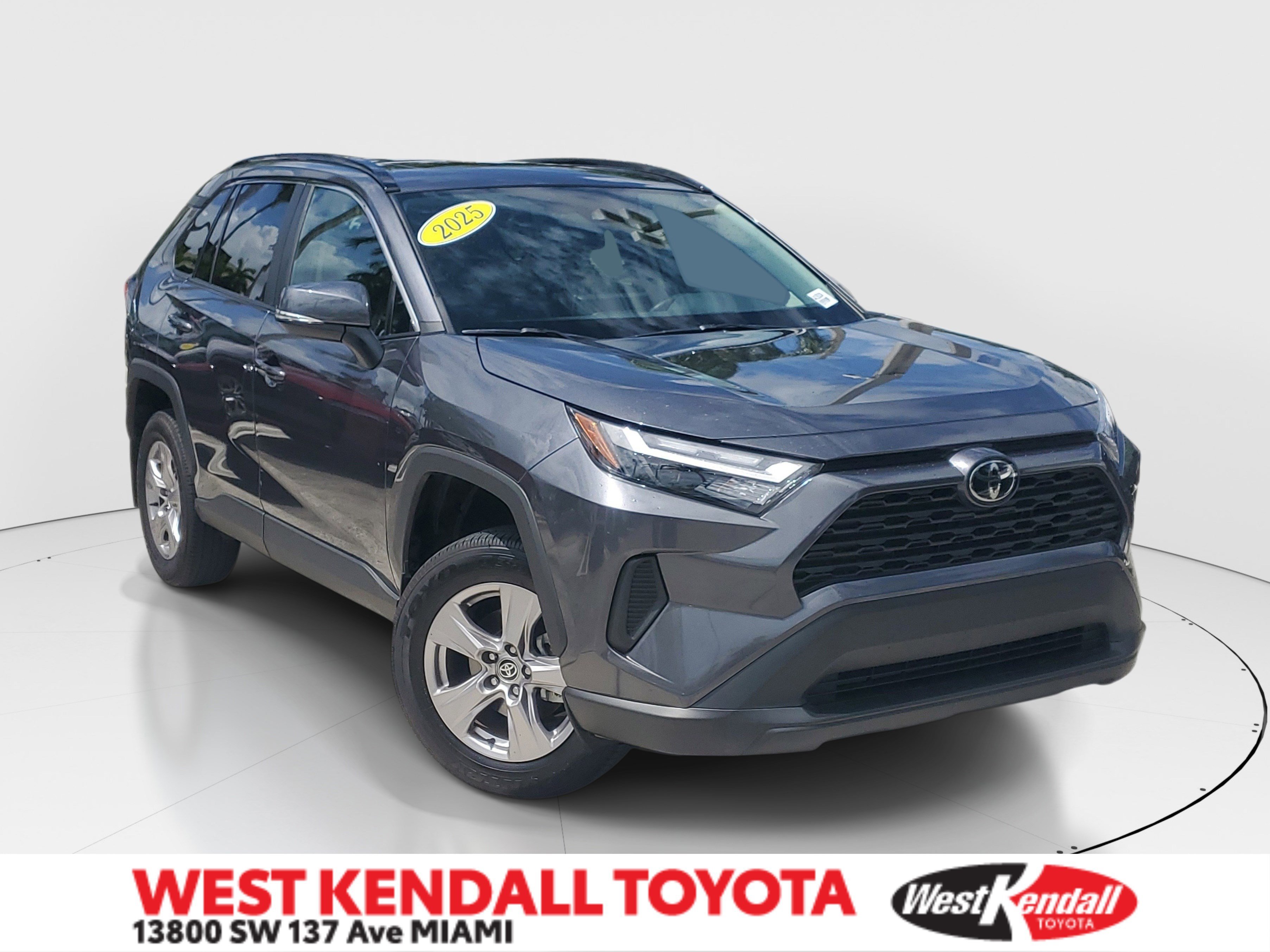 Used 2025 Magnetic Gray Metallic Toyota XLE image 1