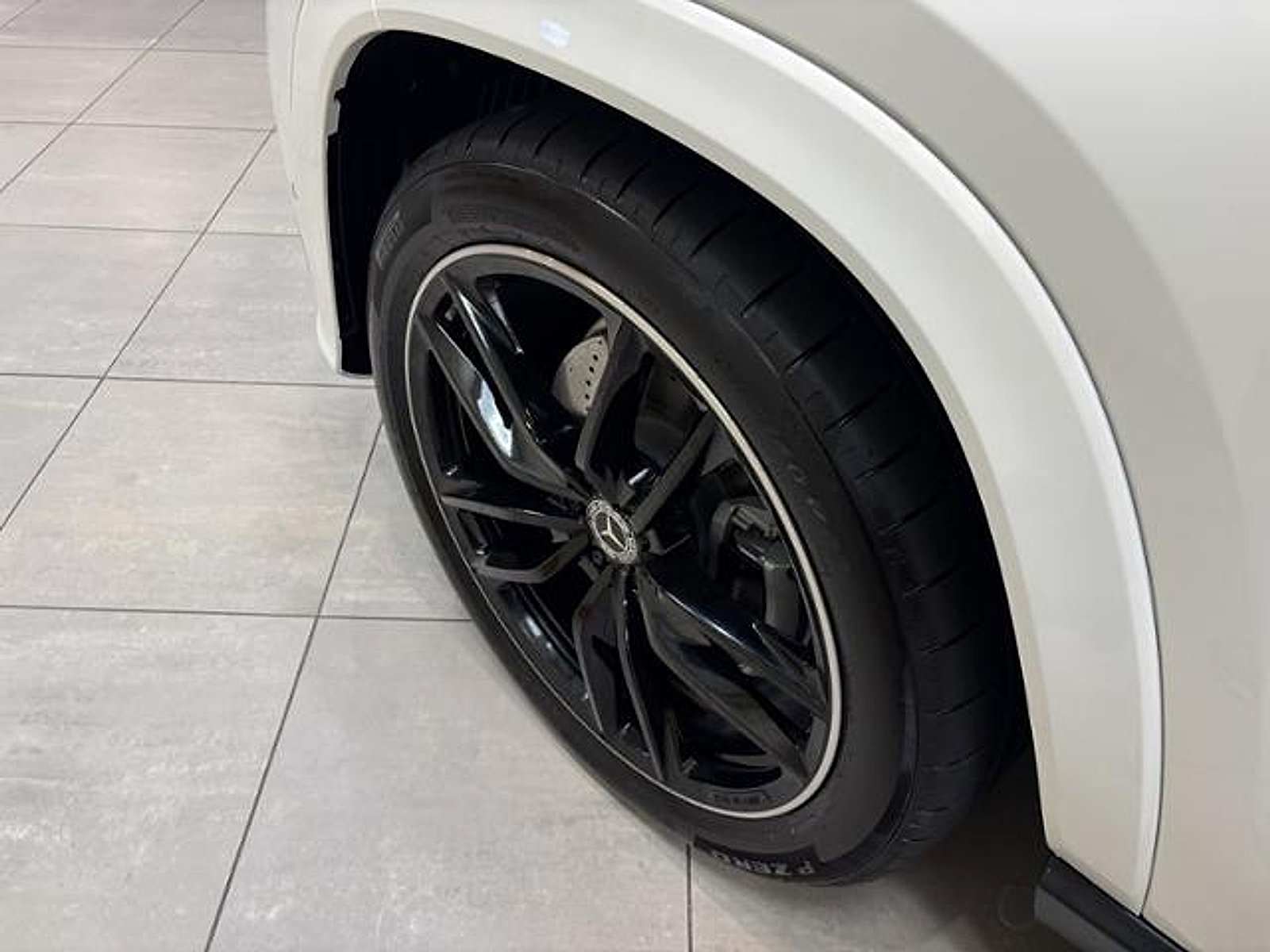 New 2026 Polar White Mercedes-Benz 4MATIC® image 8