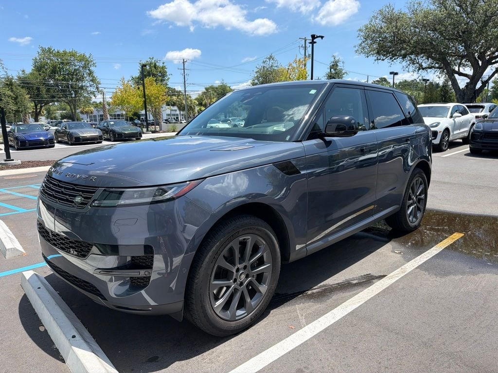 Used 2024 Blue Land Rover SE image 1