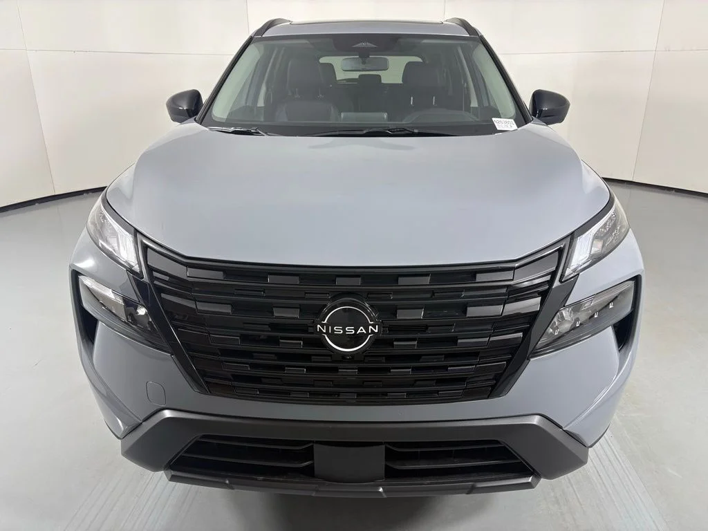 New 2026 Gray Nissan Dark Armor image 3