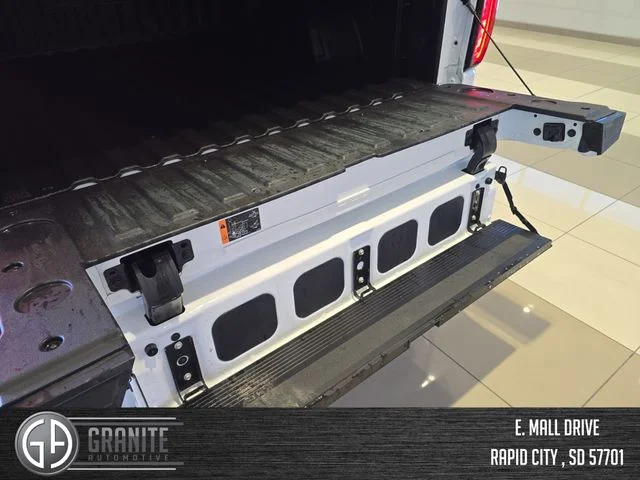 Used 2024 White GMC AT4 image 39