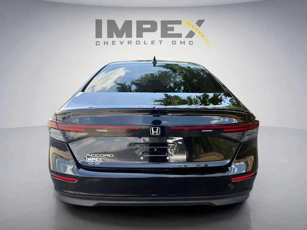 Used 2025 Black Honda LX image 4