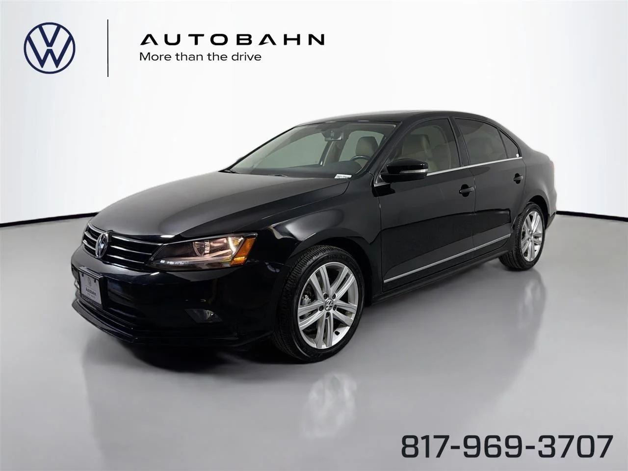 2017 Volkswagen Jetta 1.8T SEL Auto's photo