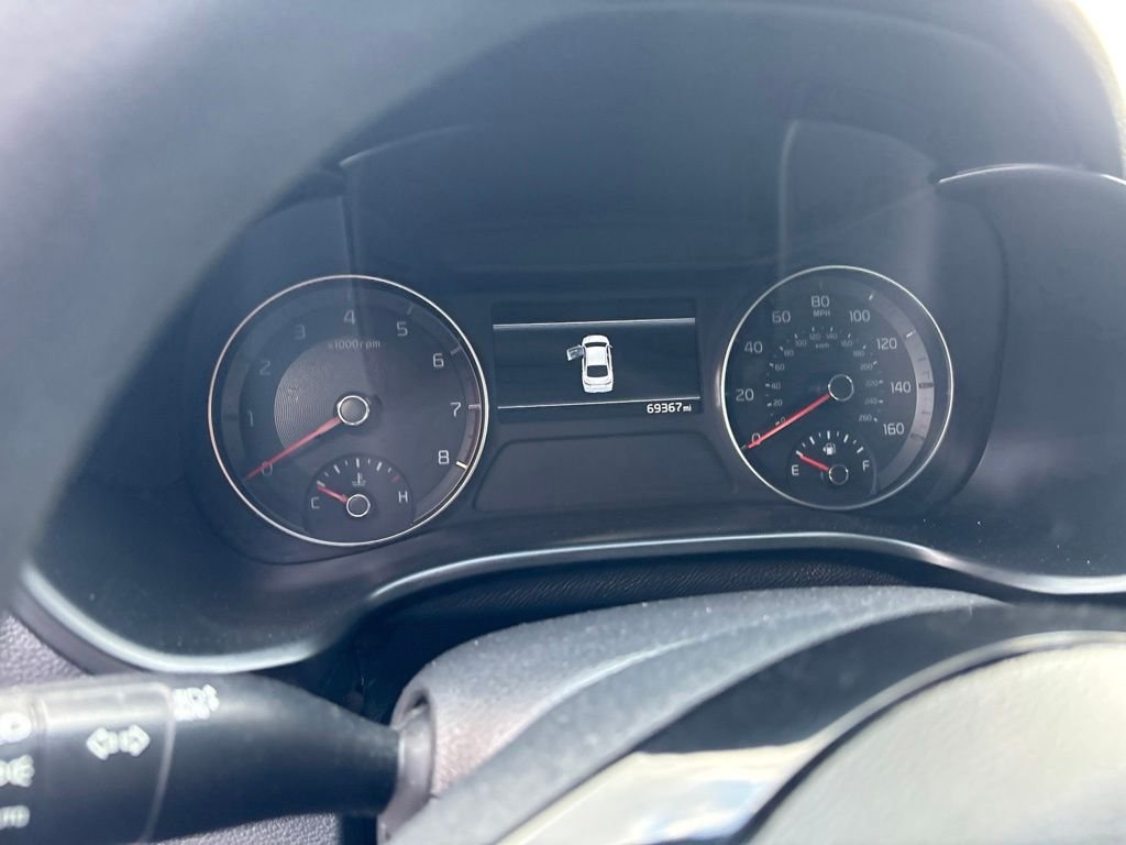 2023 Kia Forte LXS - Photo 8