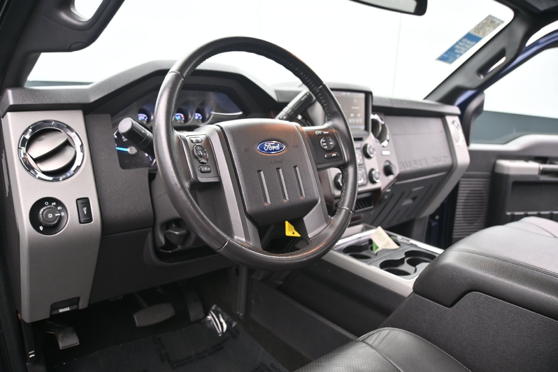 Used 2016  Ford  image 21