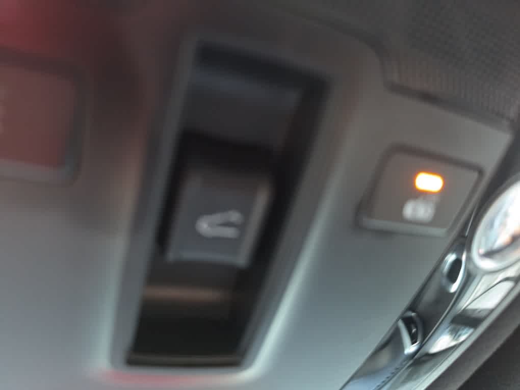 Used 2025 Wolf Gray Kia X-Line SX Prestige image 37