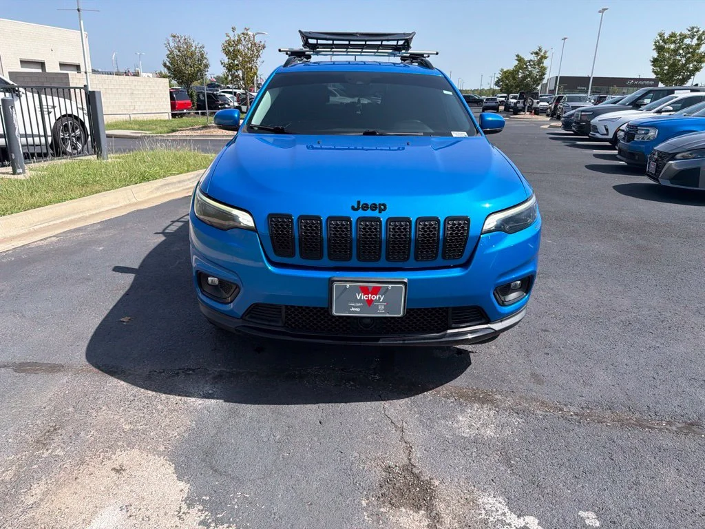 Used 2021 Blue Jeep Latitude Plus image 2