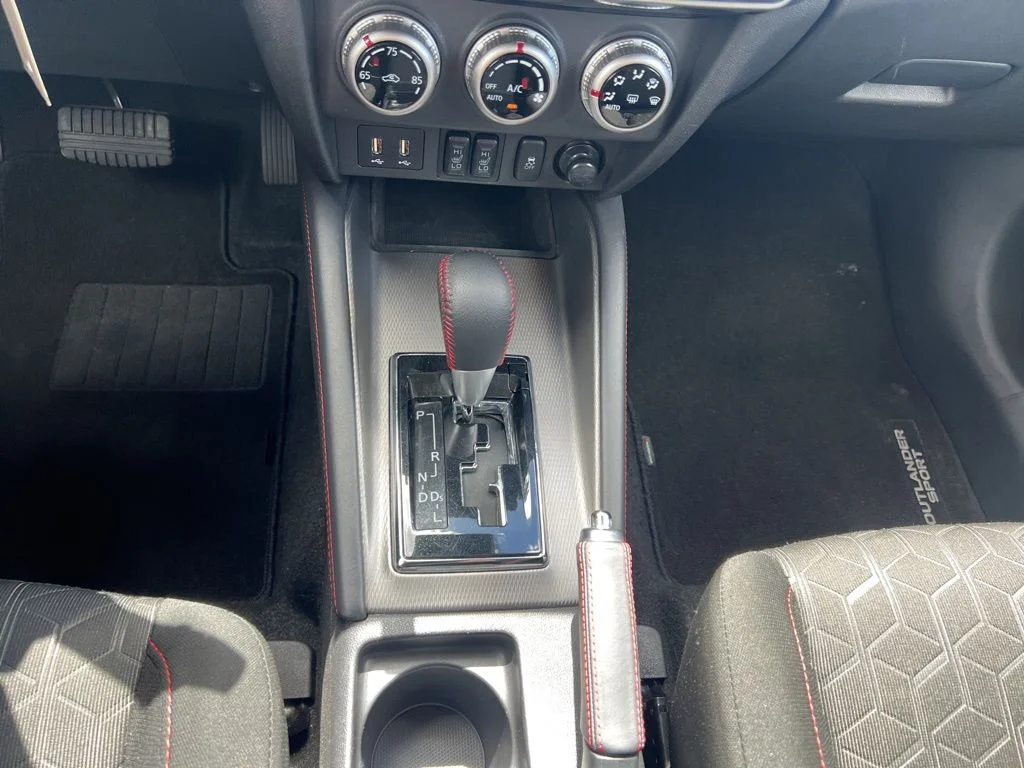 Used 2025 Gray Mitsubishi 2.0 ES image 11