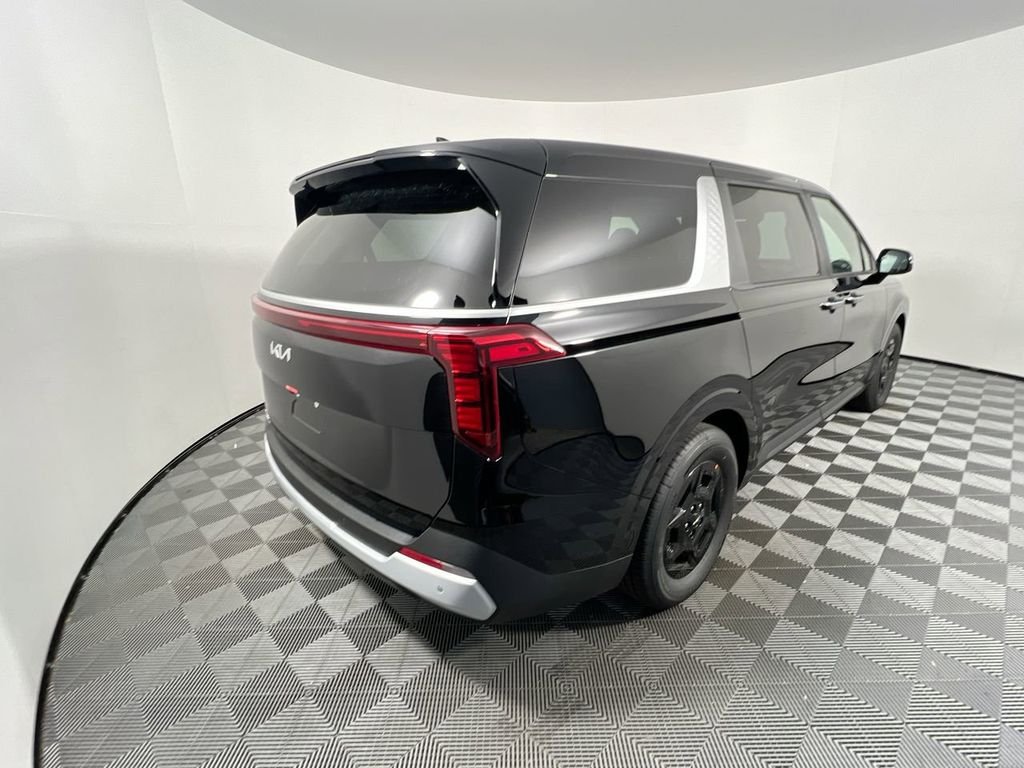 New 2026 Aurora Black Pearl Kia LXS image 3