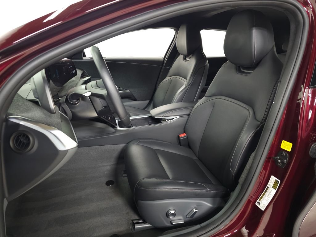 Used 2024 Red Lucid Touring image 16
