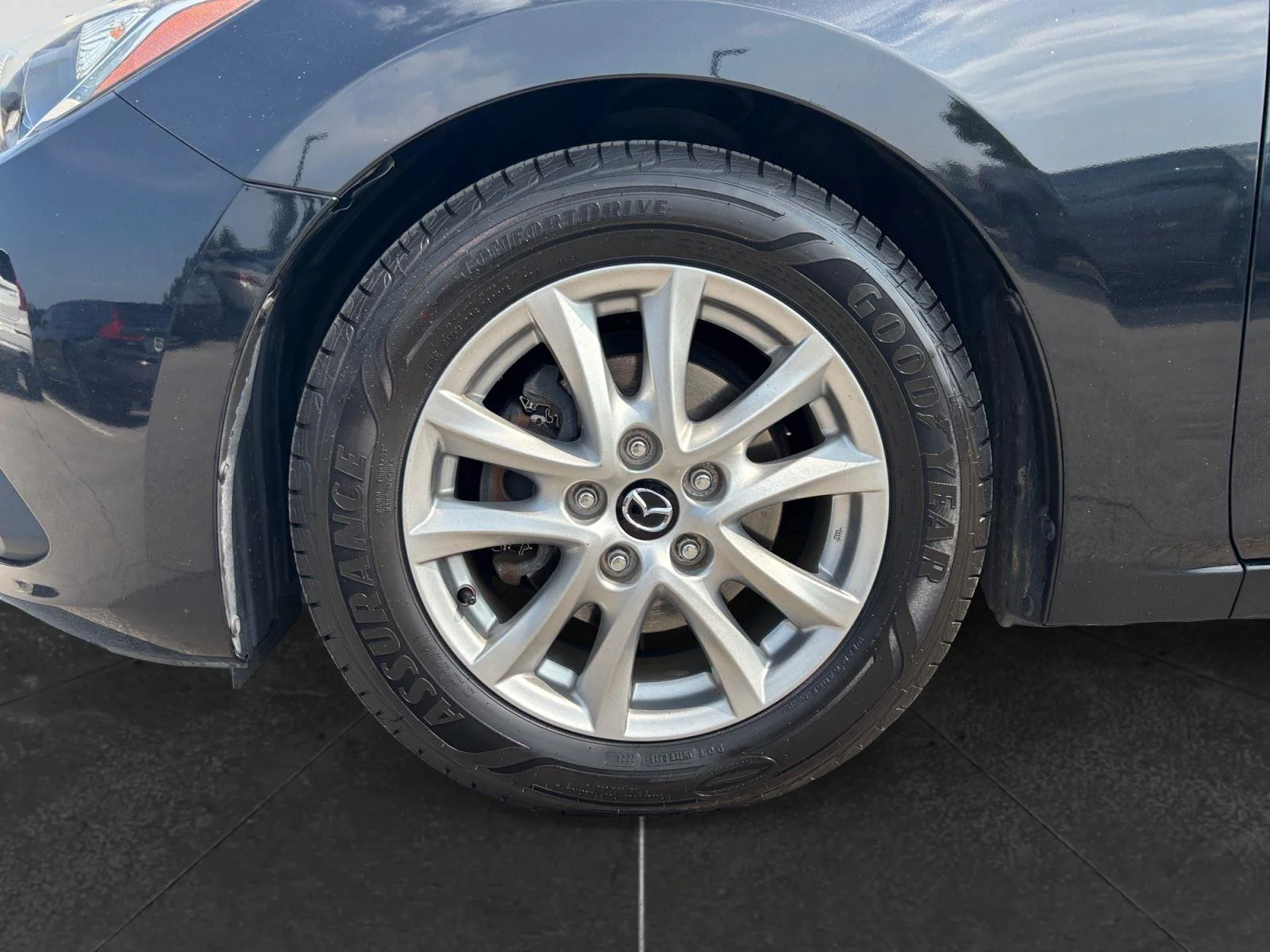 Used 2016 Jet Black Mica Mazda i Touring image 9