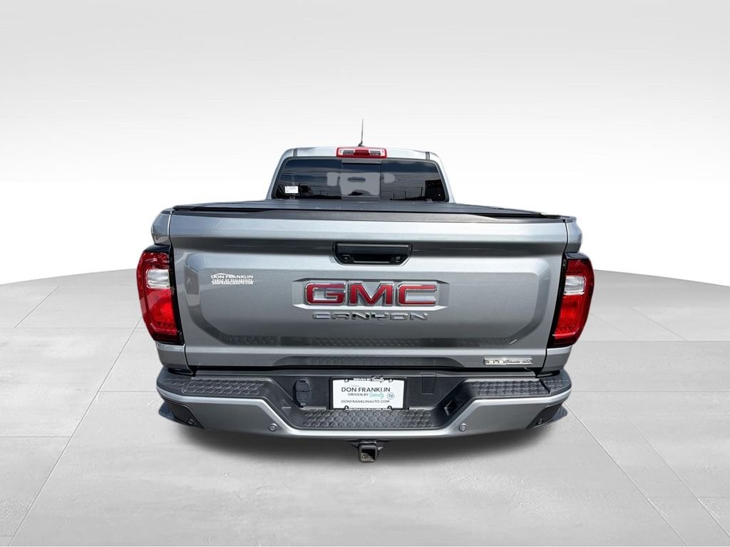Used 2024 Silver GMC Elevation image 9