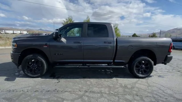Used 2024 Granite Crystal Clearcoat Ram Laramie image 5