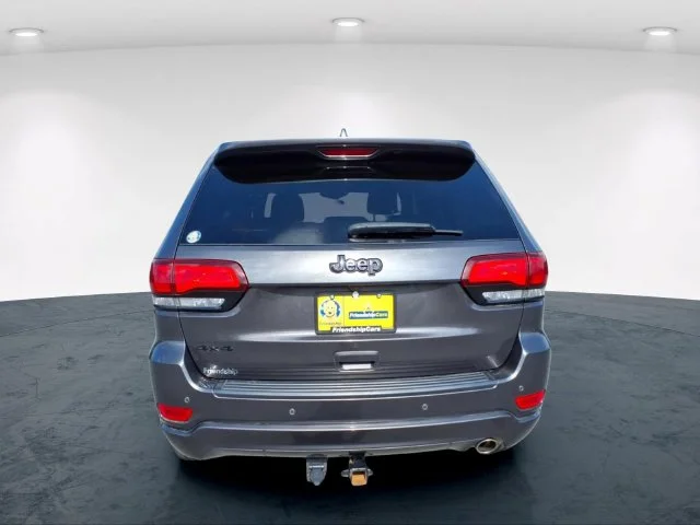 Used 2021 Gray Jeep Laredo X image 7